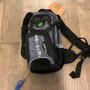NWT hydration pack